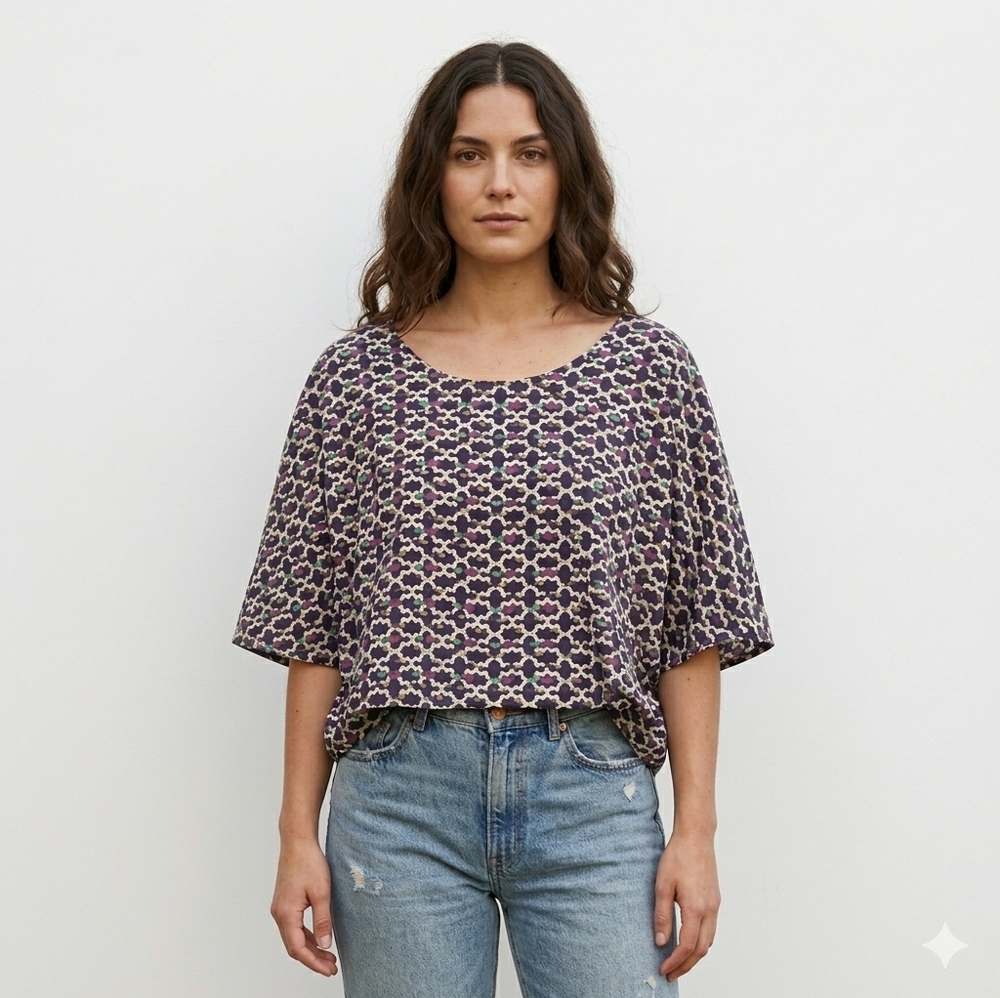 COLLECTIVE CONCEPTS Geometric Print Loose Fit Top SZ S